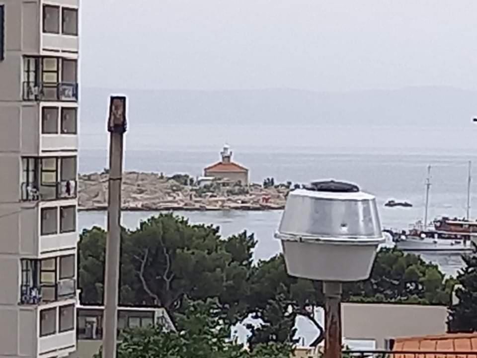 Studio Darija For 2 Persons S Terasom Wi-Fi & Parking Apartamento Makarska Exterior foto